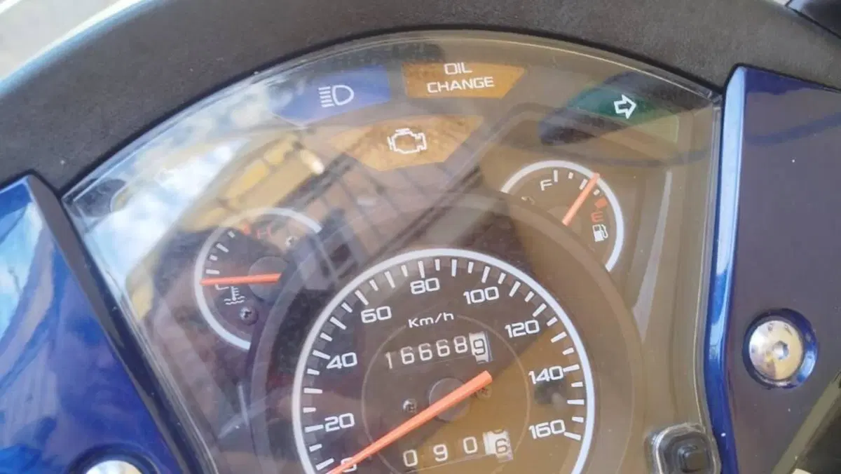 Honda SH 125 i (2009 - 12)  (6)