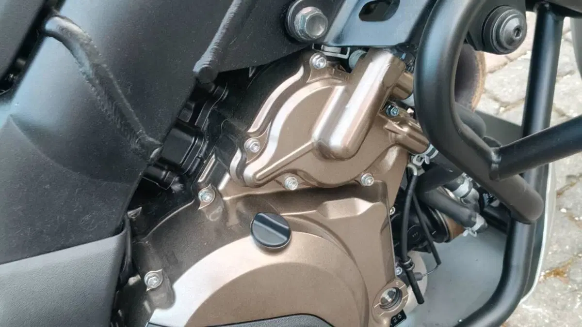 Suzuki V-Strom 1050DE (2023 - 24)  (10)