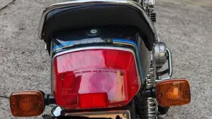 Suzuki   (5)