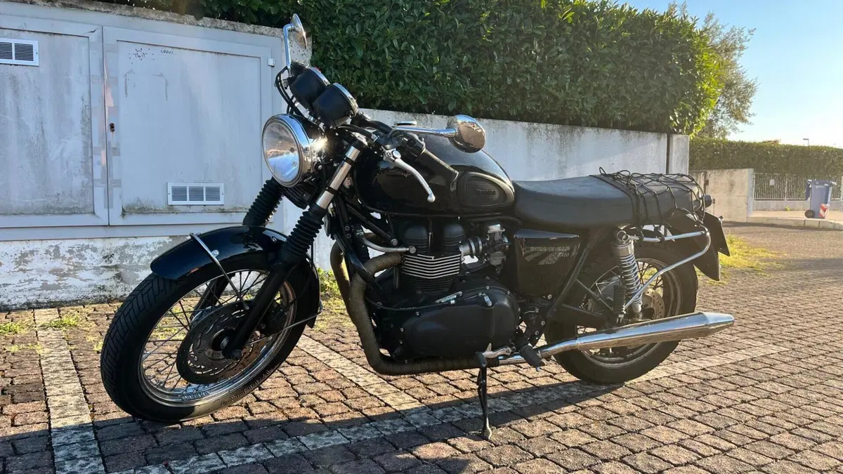 Triumph Bonneville T100 (2008 - 16) 
