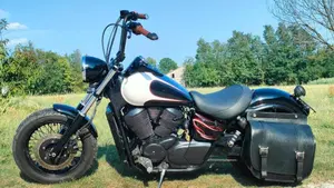 Honda VT 750 C Shadow Monotone (1997 - 01)  (2)
