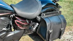Honda VT 750 C Shadow Monotone (1997 - 01)  (3)