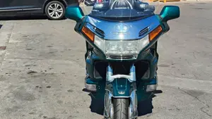 Honda GL 1500 SE Gold Wing (1991 - 02)  (3)