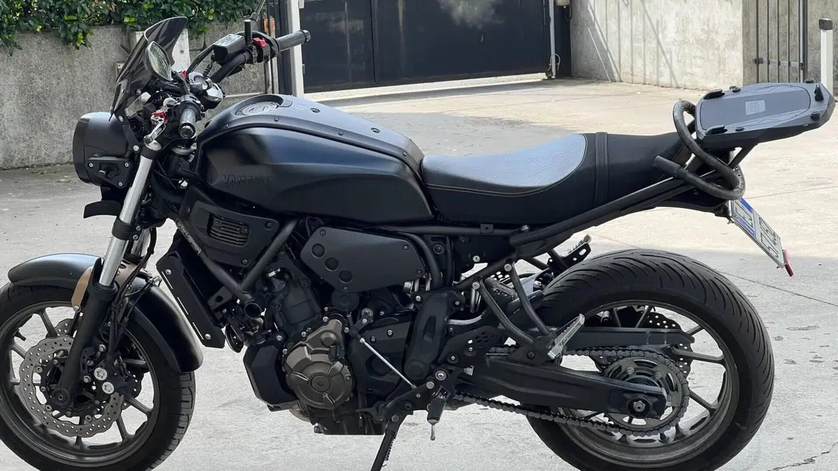 Yamaha XSR 700 ABS (2016 - 20)  (3)