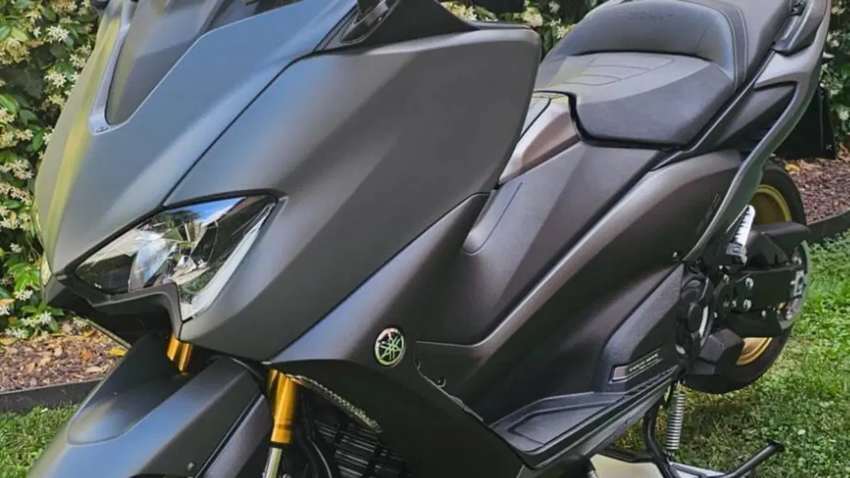 Yamaha T-Max 560 Tech Max (2021)  (5)
