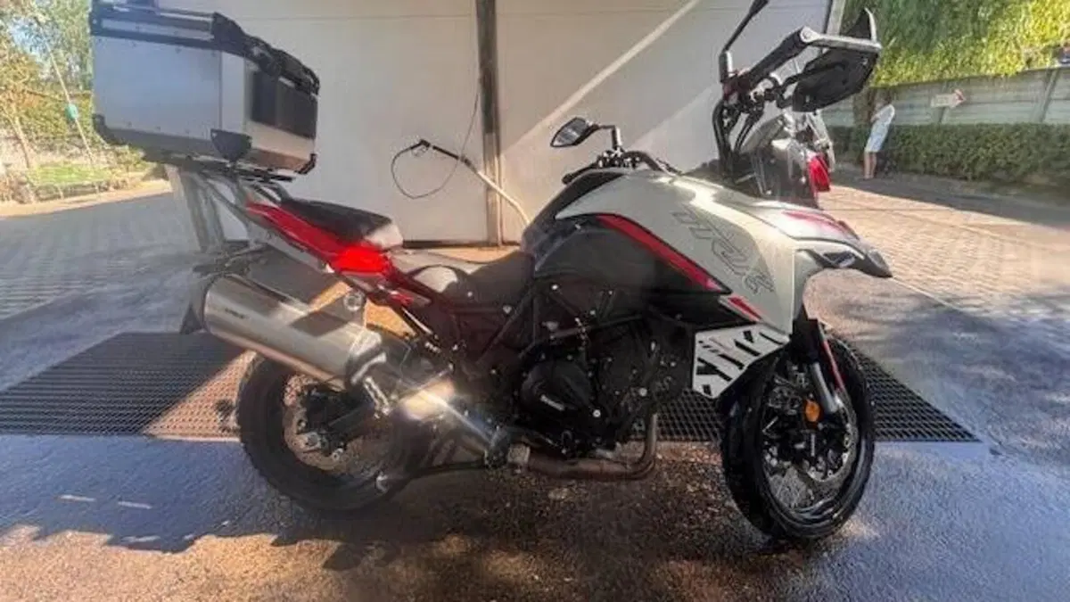 Benelli TRK 702X (2023 - 25)  (2)