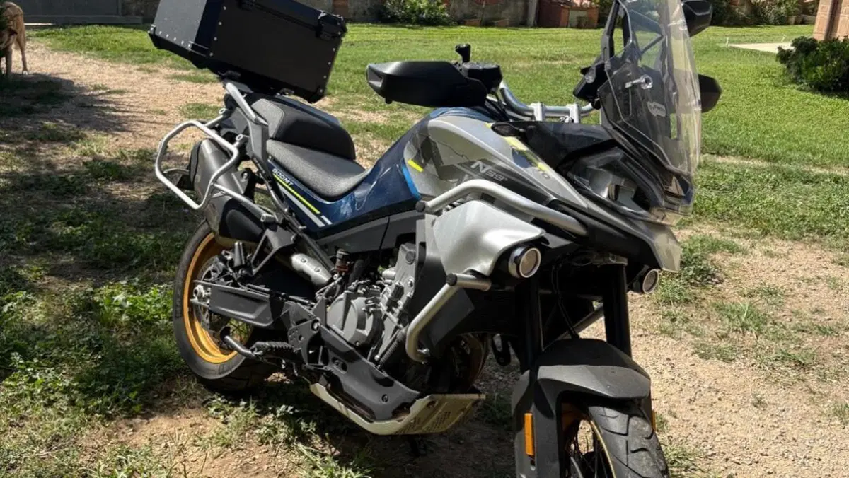 CFMOTO 800MT Touring (2022 - 26)  (2)