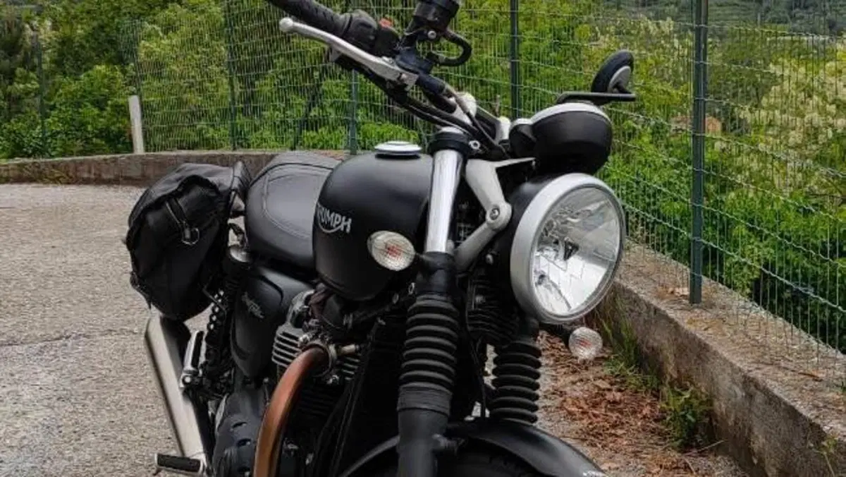 Triumph Street Twin 900 (2017 - 18) 