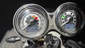 Triumph Speed Twin 1200 (2021 - 24)  (2)