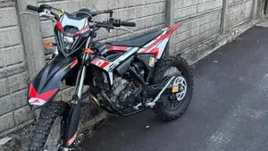 Betamotor RR 125 4T Enduro R (2024 - 26)  (2)