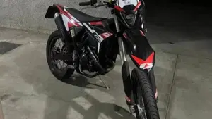 Betamotor RR 125 4T Enduro R (2024 - 26)  (3)