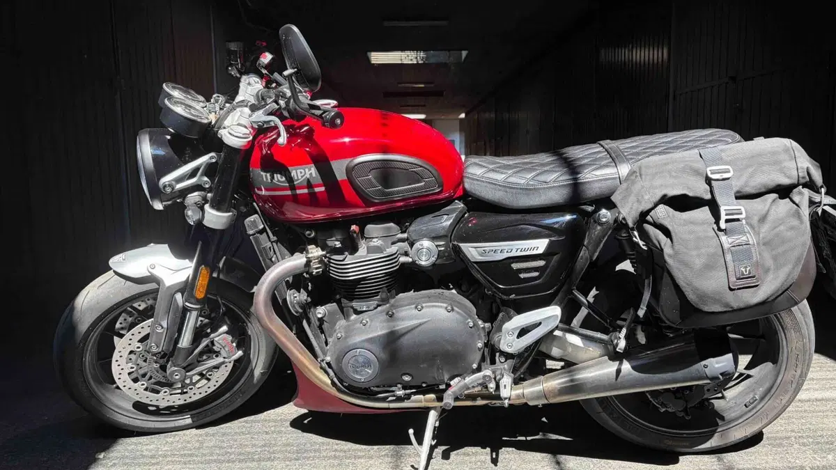 Triumph Speed Twin 1200 (2021 - 24)  (4)