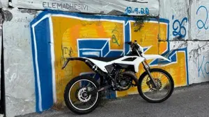 Betamotor RR 50 Enduro (2021 - 26)  (2)