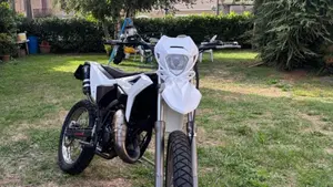 Betamotor RR 50 Enduro (2021 - 26)  (4)