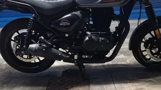Royal Enfield HNTR 350 (2022 - 26)