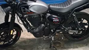 Royal Enfield HNTR 350 (2022 - 26)  (3)