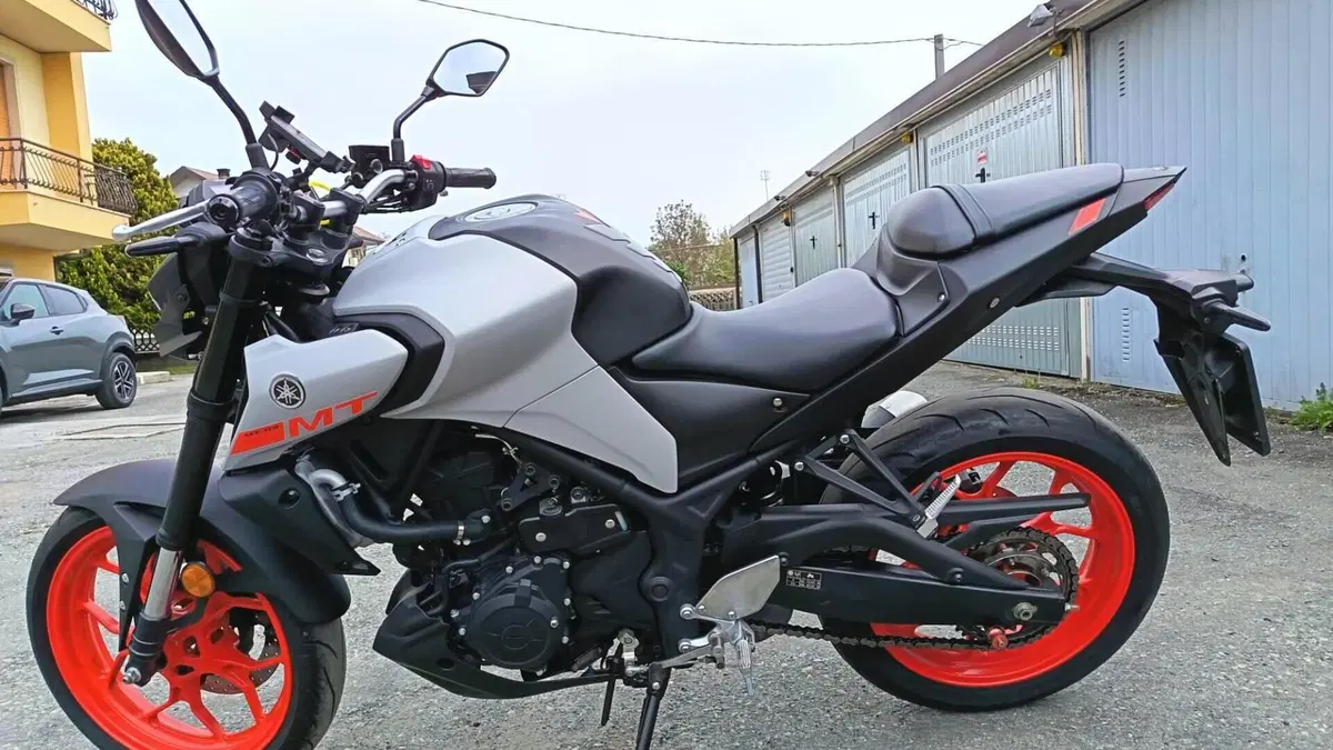 Yamaha MT-03 (2020)  (2)