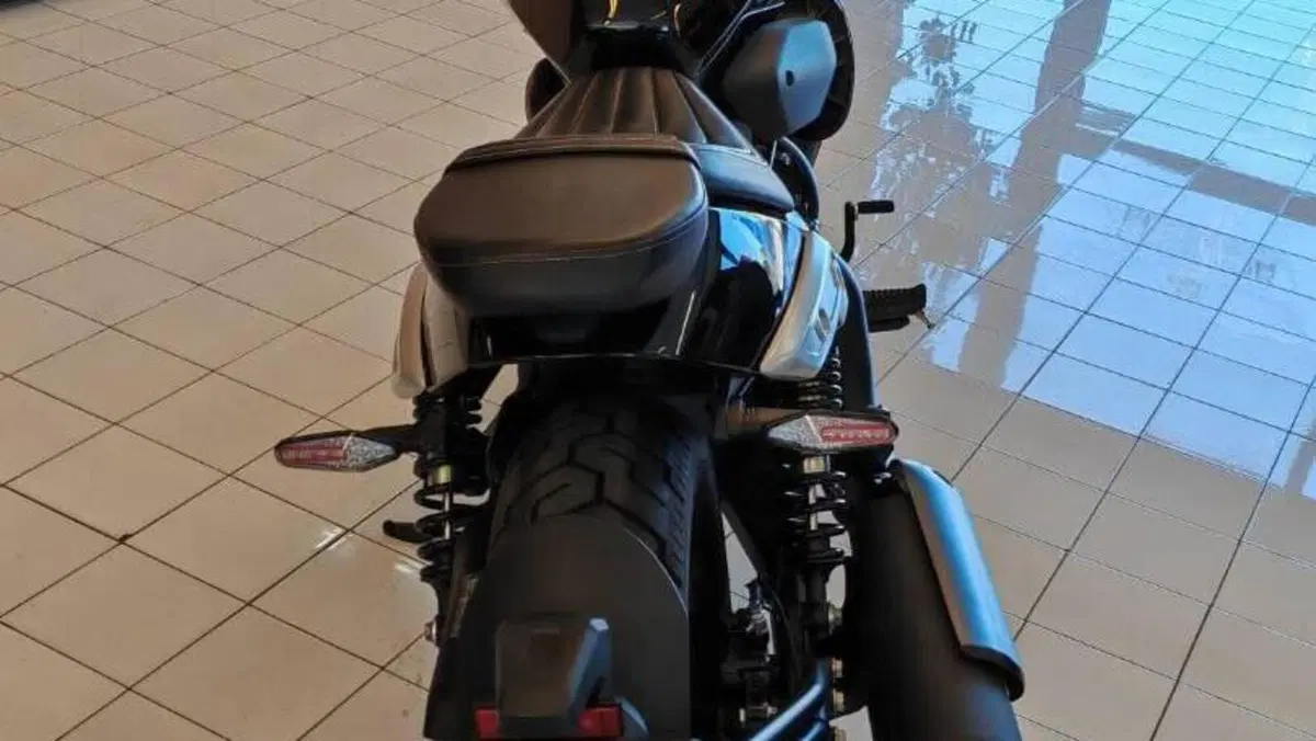 Benelli Leoncino 400 Bobber (2026)  (2)
