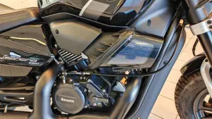 Benelli Leoncino 400 Bobber (2026)  (3)