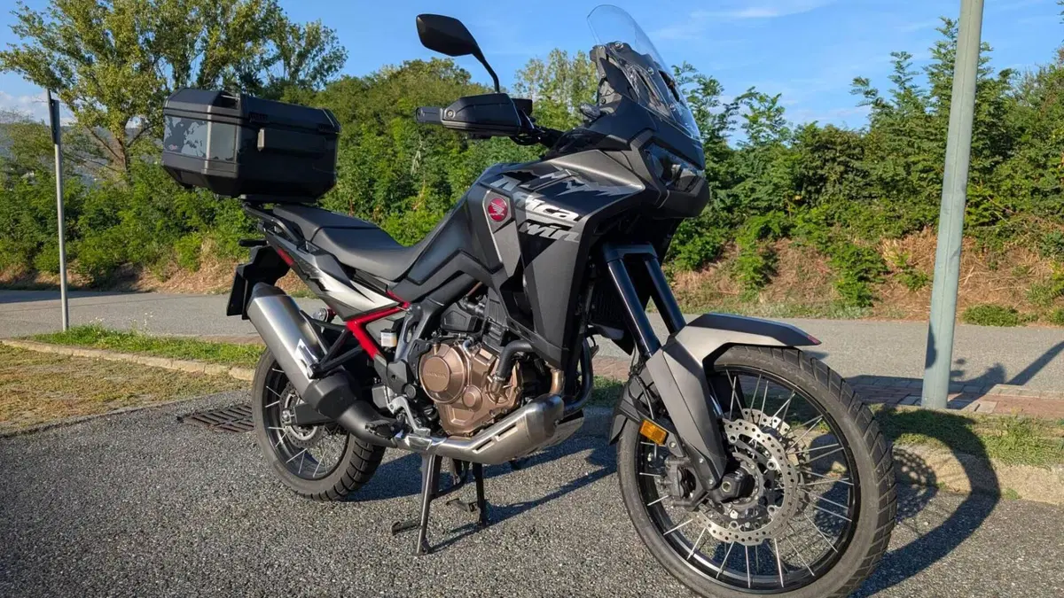 Honda Africa Twin CRF 1100L ES (2024 - 26)  (2)