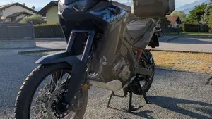 Honda Africa Twin CRF 1100L ES (2024 - 26)  (3)