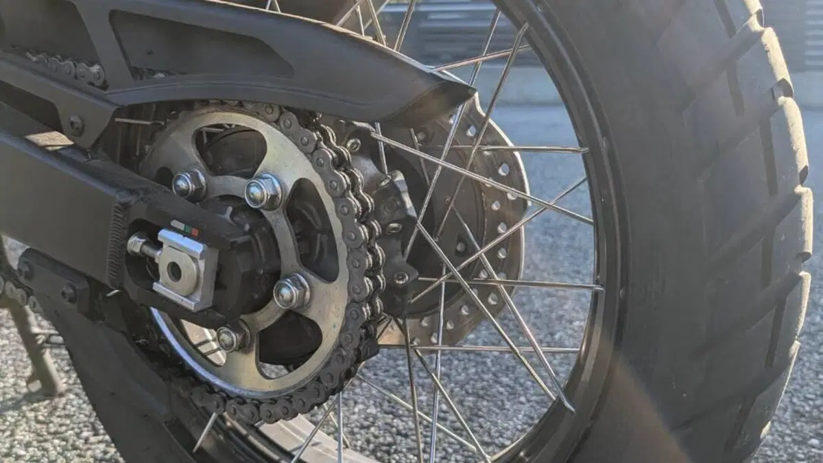 Honda Africa Twin CRF 1100L ES (2024 - 26)  (4)