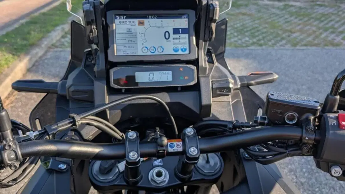 Honda Africa Twin CRF 1100L ES (2024 - 26)  (5)