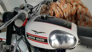 Moto Guzzi   (3)