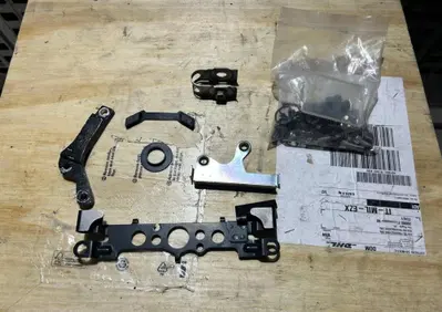 Assortimento staffaggi/minuteria Kawasaki Ninja ZX - Annuncio 10108497