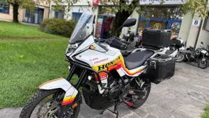 Honda Transalp XL750 Travel Edition (2023 - 24)  (2)