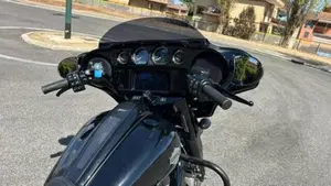 Harley-Davidson 114 Street Glide Special (2019 - 20) - FLHXS  (5)