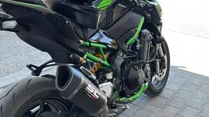 Kawasaki Z 900 SE (2022 - 24)  (2)