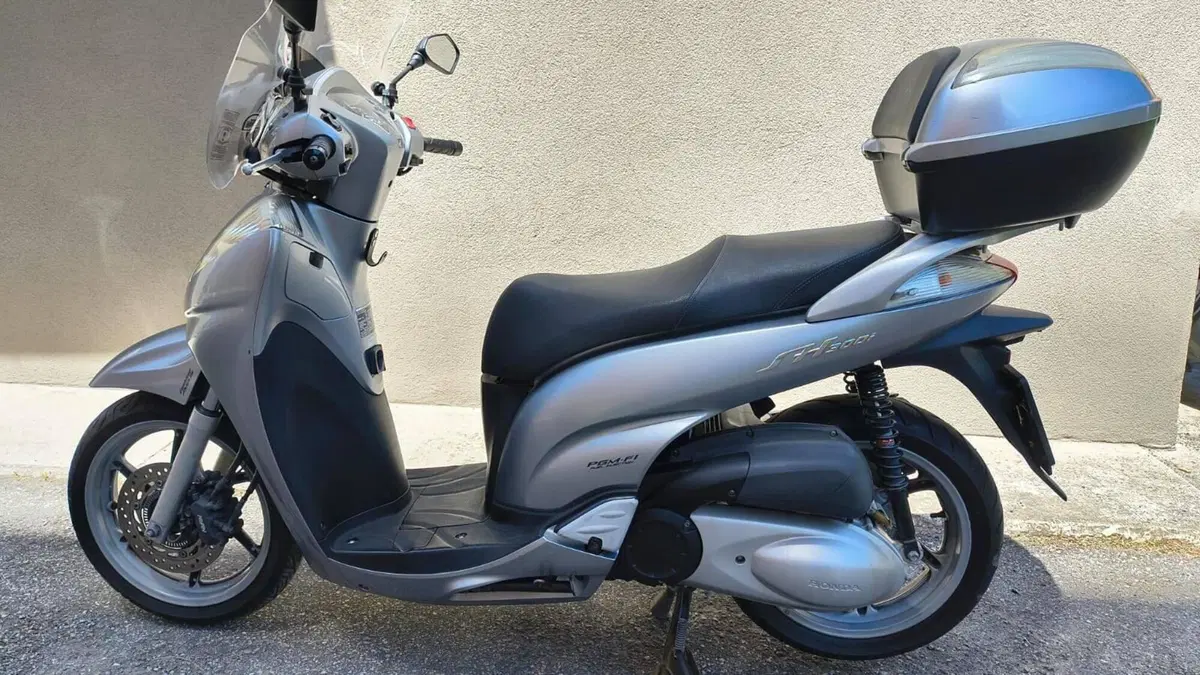 Honda SH 300 i (2006 - 10)  (2)