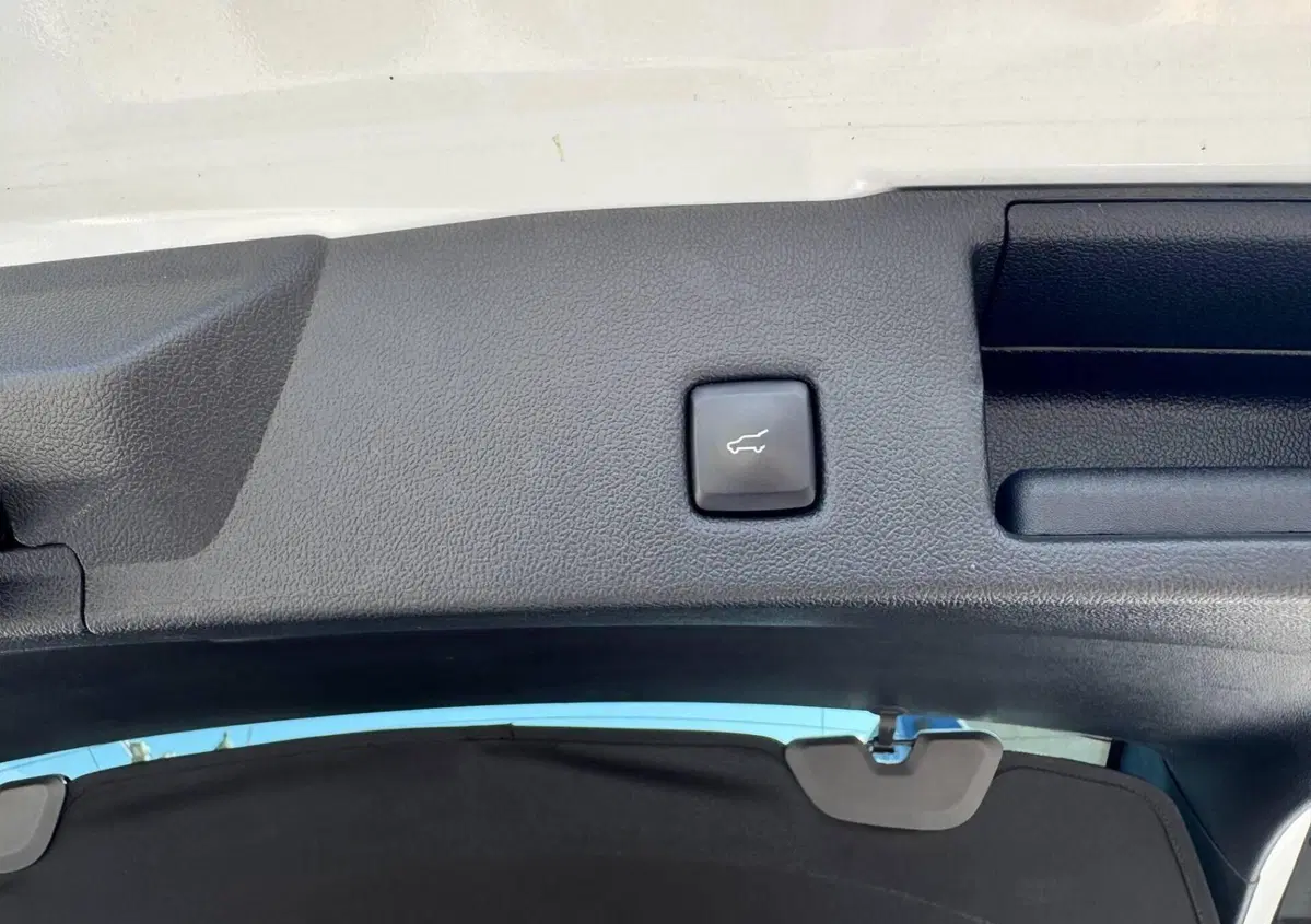 Ford Kuga 2.0 EcoBlue 120CV aut. AWD ST-Line X (11)