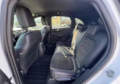 Ford Kuga 2.0 EcoBlue 120CV aut. AWD ST-Line X (14)