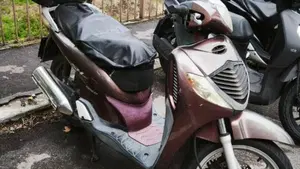 Honda SH 150i (2005 - 08)  (2)