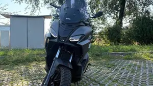 Aprilia SR GT 125 (2025 - 26)  (2)