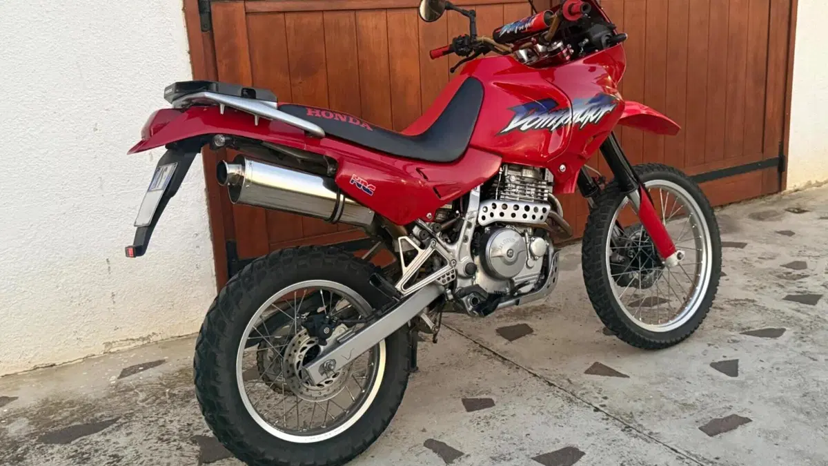 Honda NX 650 Dominator (1996 - 02) 