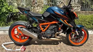 KTM 1290 Super Duke R EVO (2022 - 23)  (2)