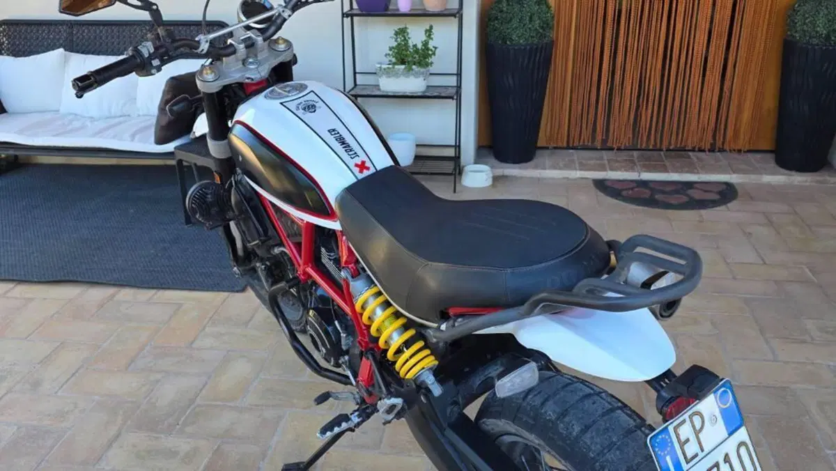 Ducati Scrambler 800 Desert Sled (2017 - 20)  (5)