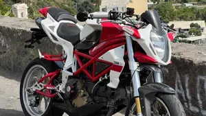 Bimota DB6 Delirio RE (2006 - 15)  (2)