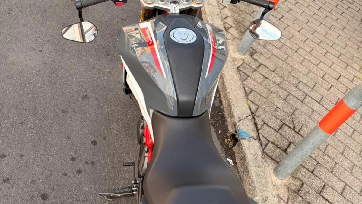 Bmw G 310 R (2021 - 25)  (3)