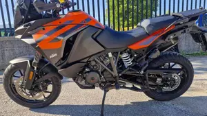 KTM 1290 Super Adventure S (2017 - 20)  (2)