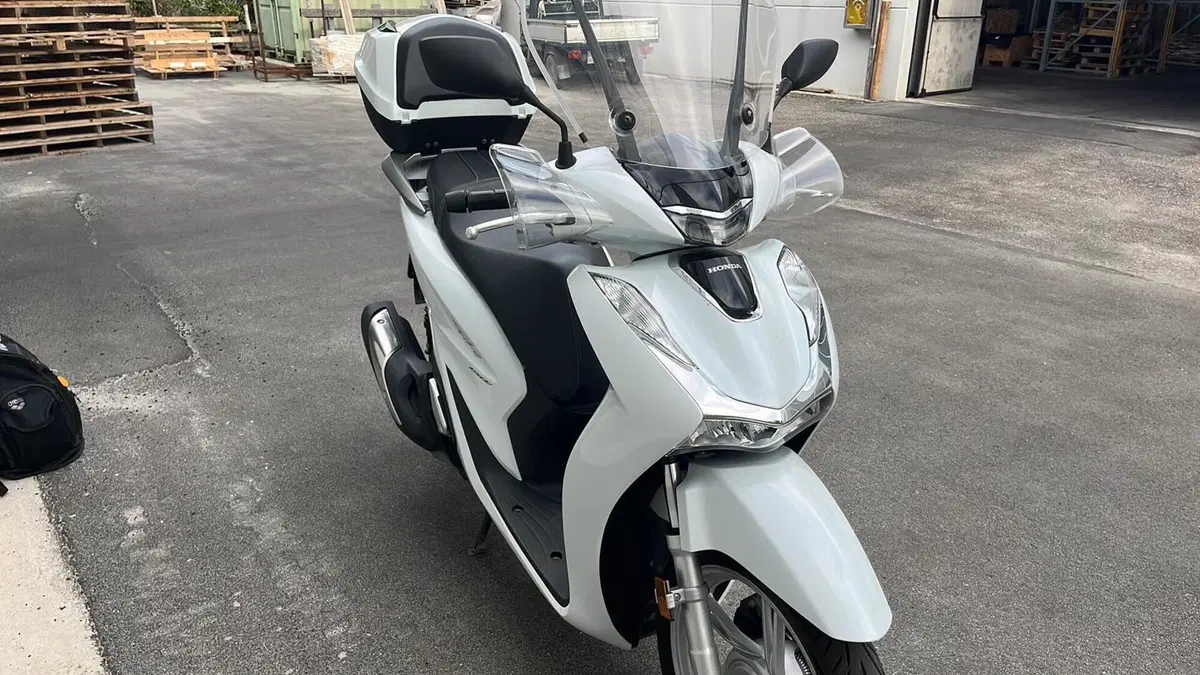 Honda SH 150i (2020 - 23)  (10)