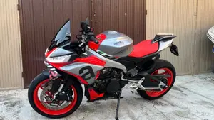 Aprilia Tuono 660 (2021 - 25)  (3)