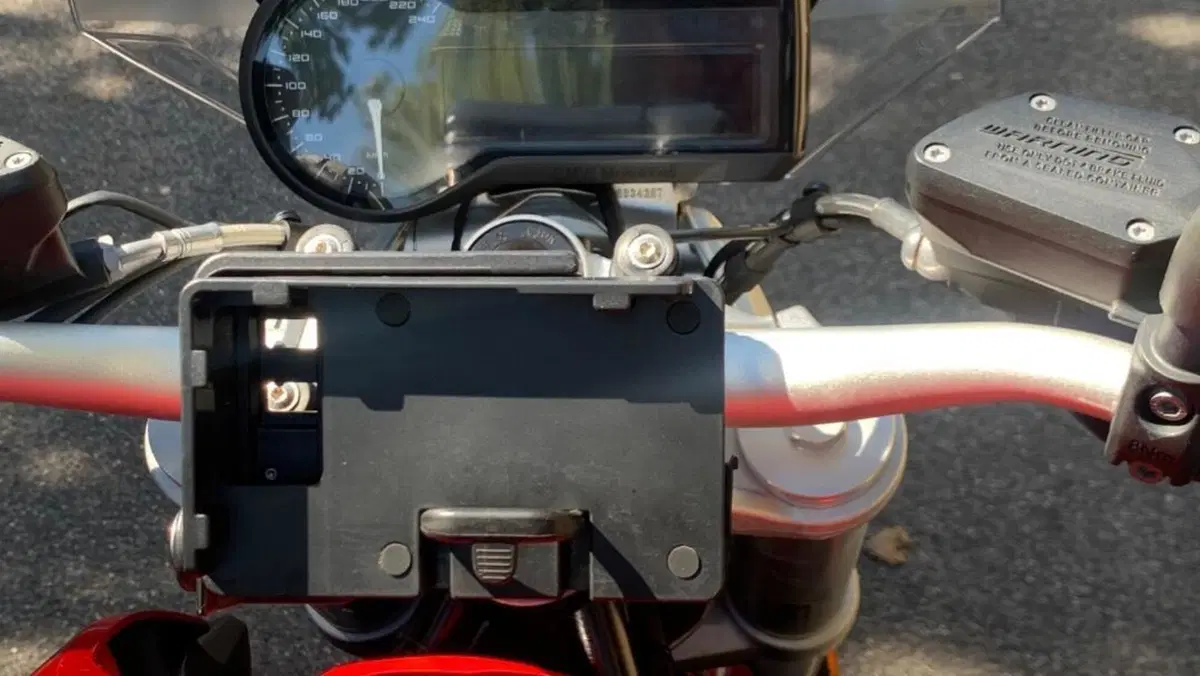 Bmw R 1200 R (2017 - 18)  (4)