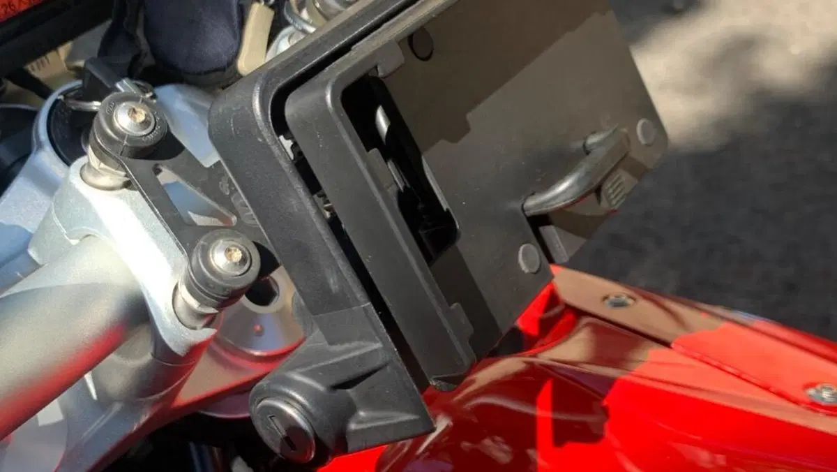 Bmw R 1200 R (2017 - 18)  (8)