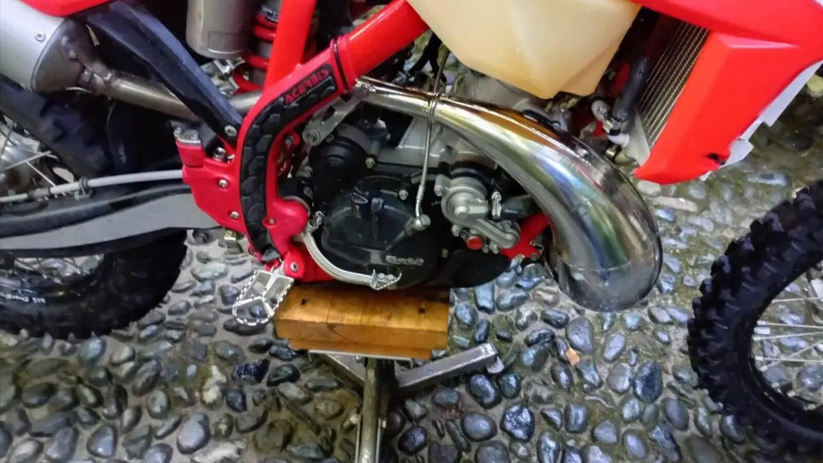 Betamotor RR 200 2T Enduro (2023)  (3)