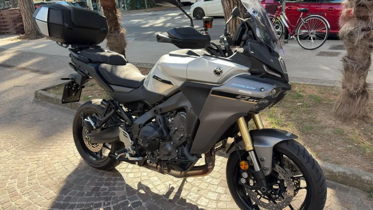 Yamaha Tracer 9 GT+ Y-AMT (2025 - 26) 
