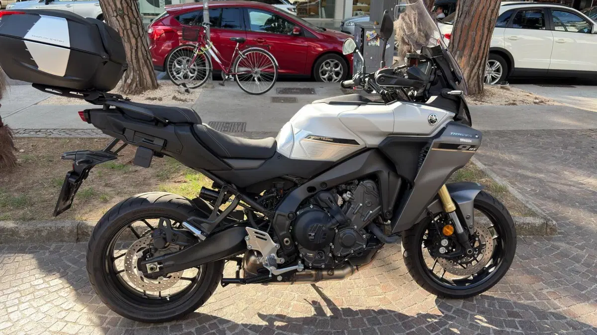 Yamaha Tracer 9 GT+ Y-AMT (2025 - 26)  (2)